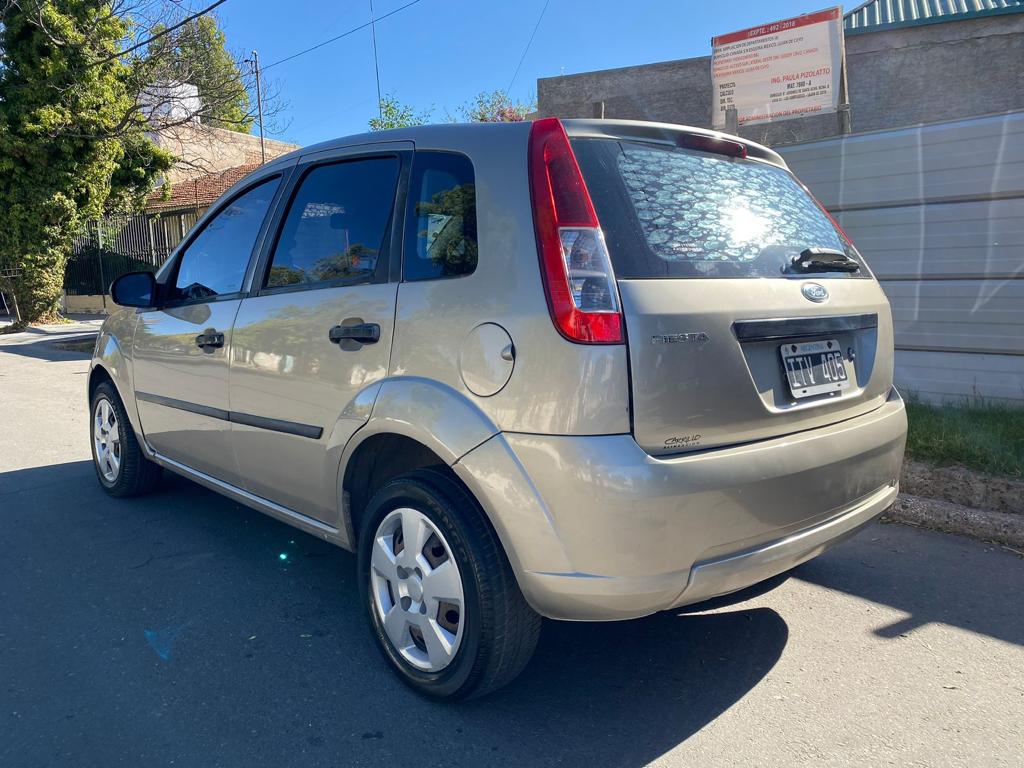 Ford Fiesta max 5p 2009 foto 2