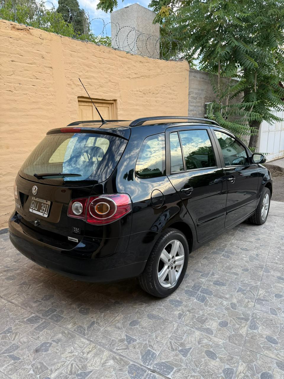 VOLKSWAGEN SURAN 2008 foto 8
