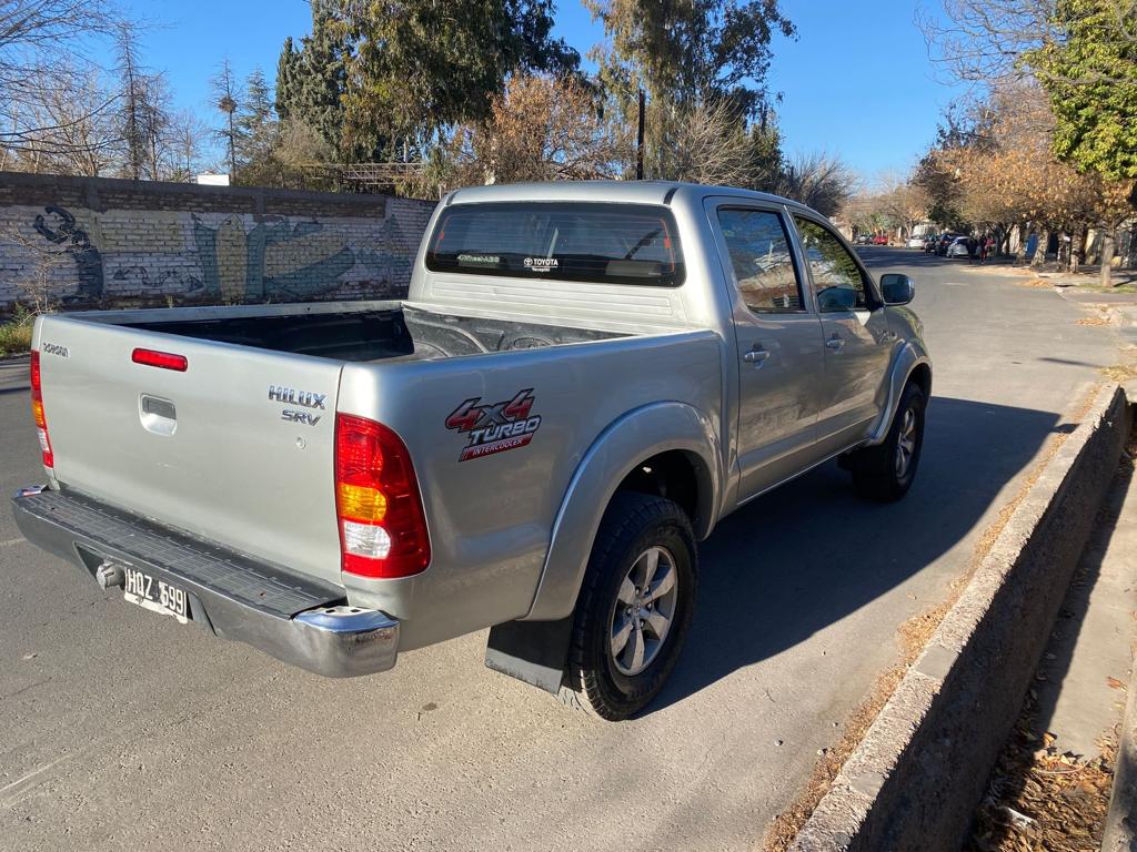 Toyota Hilux SRV TDI CUERO 2008 foto 3