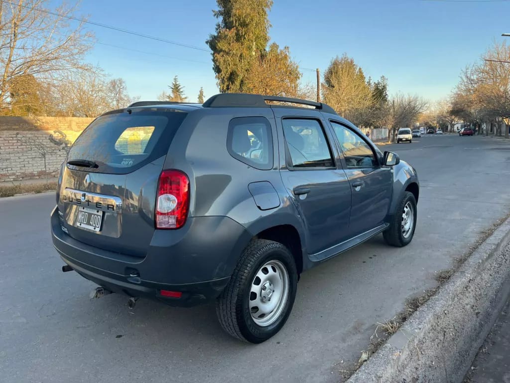 RENAULT DUSTER CONFORT 2013 foto 5
