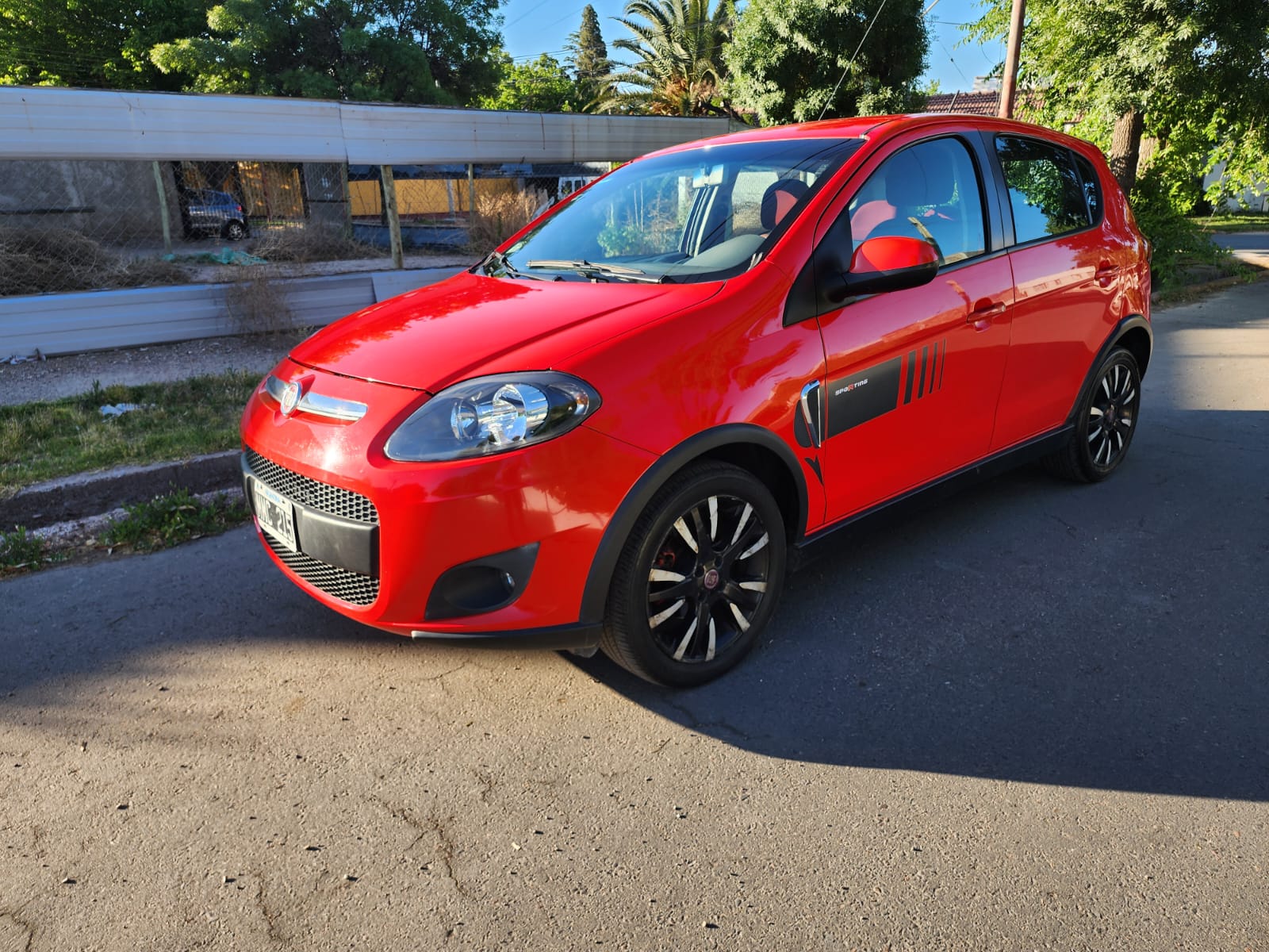 FIAT PALIO ATRACTIVE 2013 foto 1