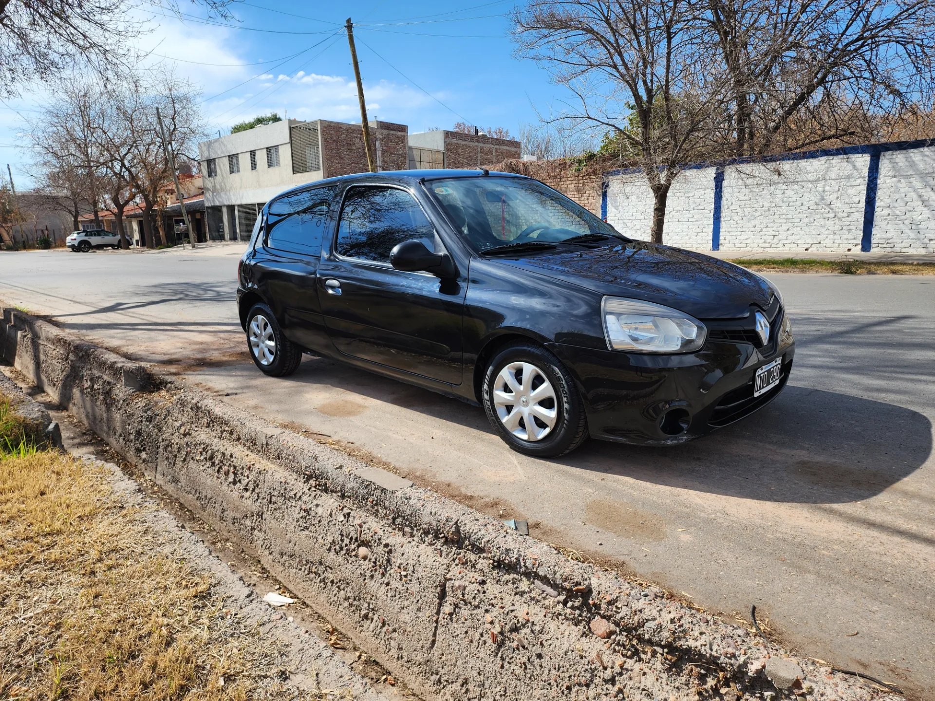RENAULT CLIO CONFORT PLUS 2014 foto 3