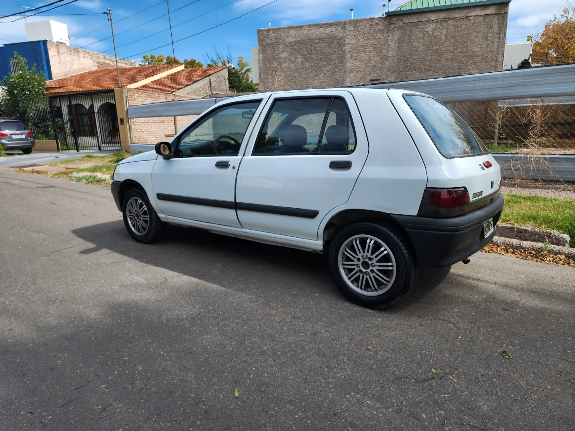 RENAULT CLIO RL 1998 foto 6