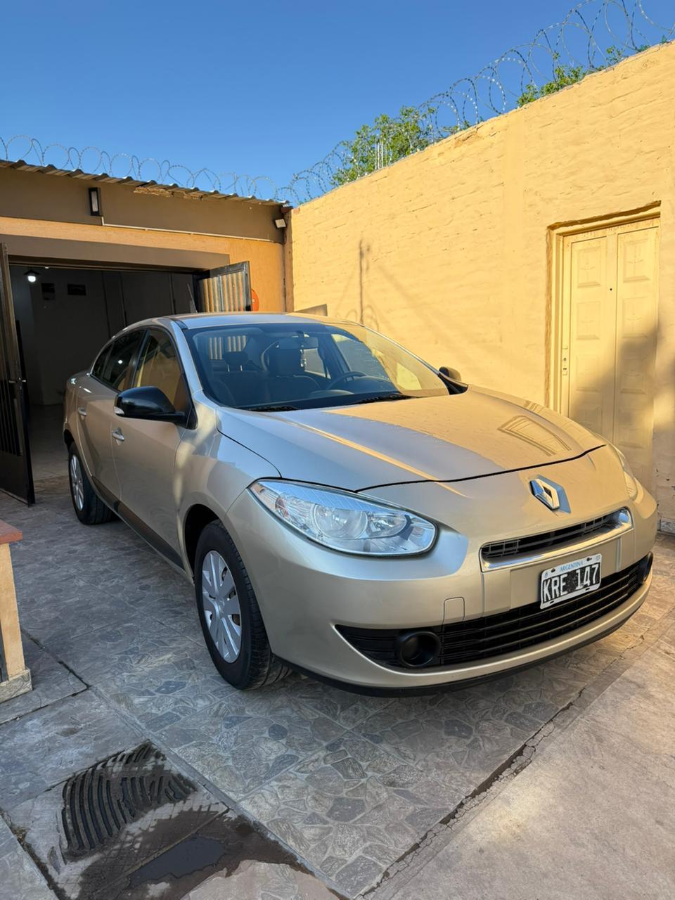 RENAULT FLUENCE 2013 foto 2