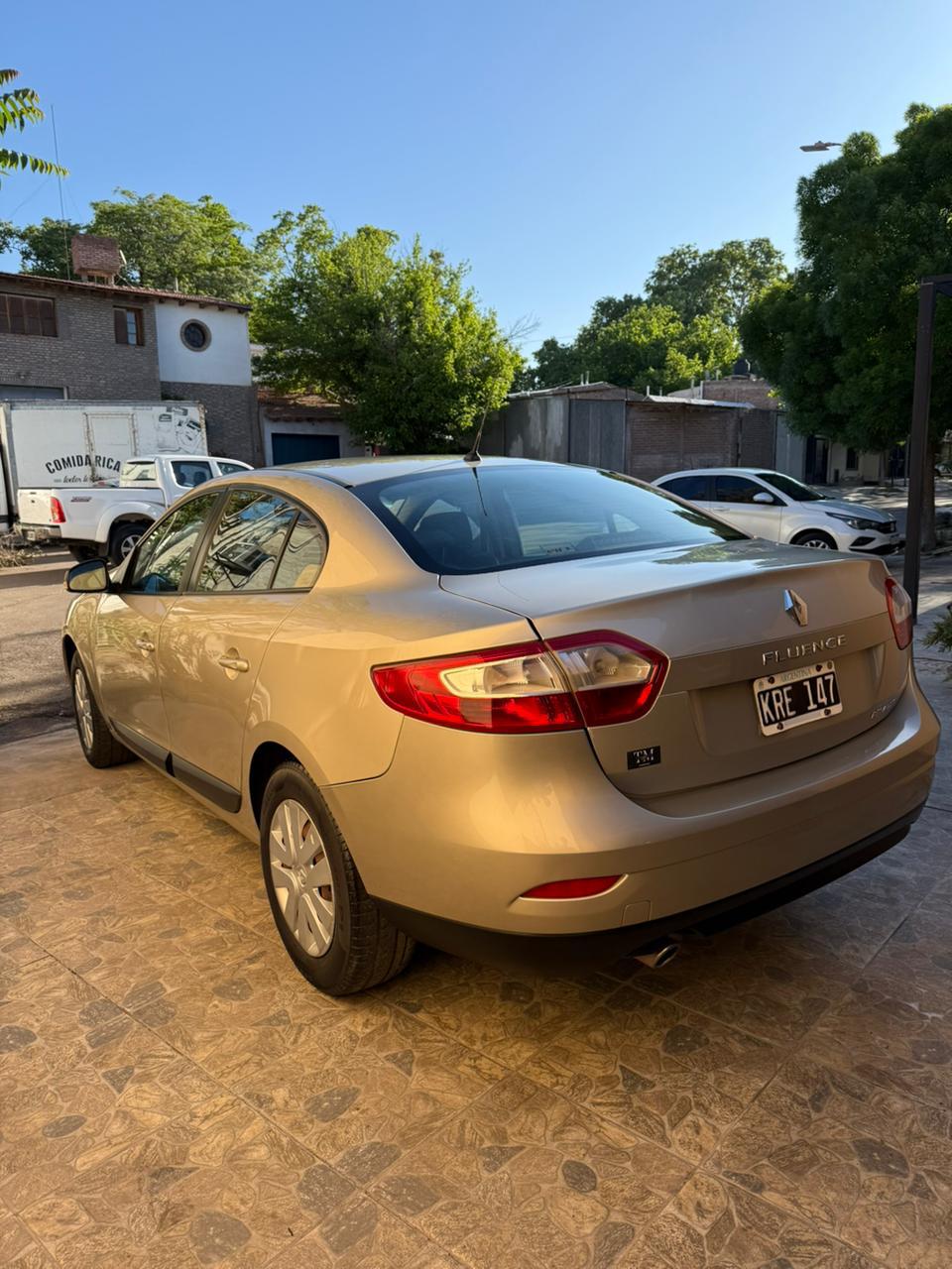 RENAULT FLUENCE 2013 foto 3