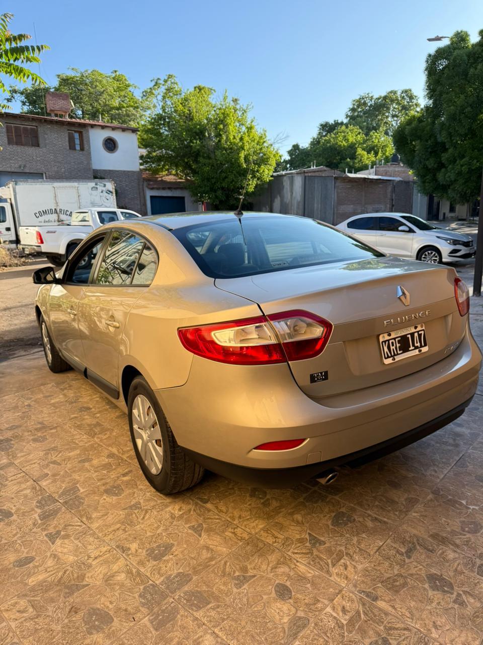 RENAULT FLUENCE 2013 foto 5
