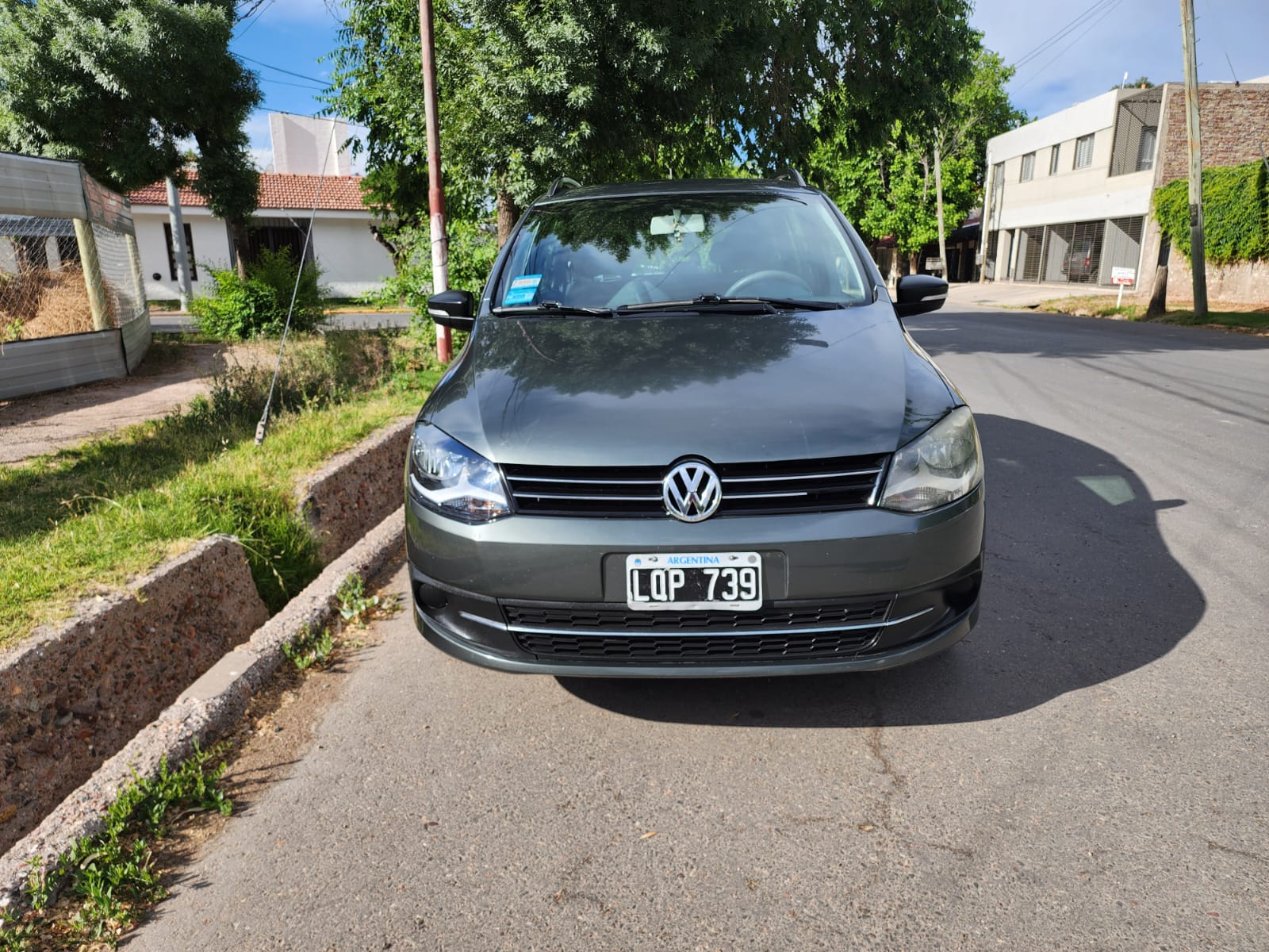 VOLKSWAGEN SURAN 2012 foto 6