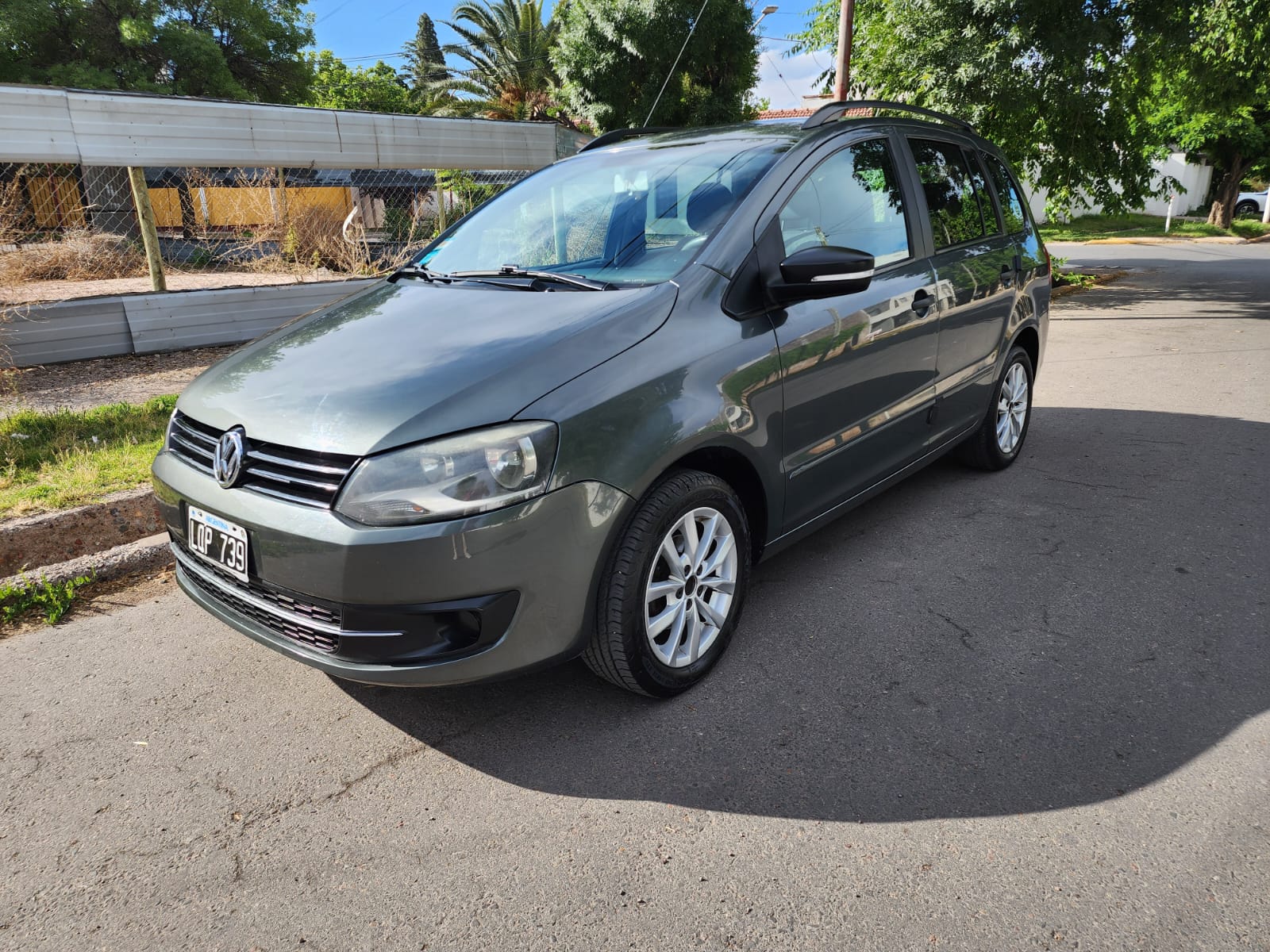 VOLKSWAGEN SURAN 2012 foto 1