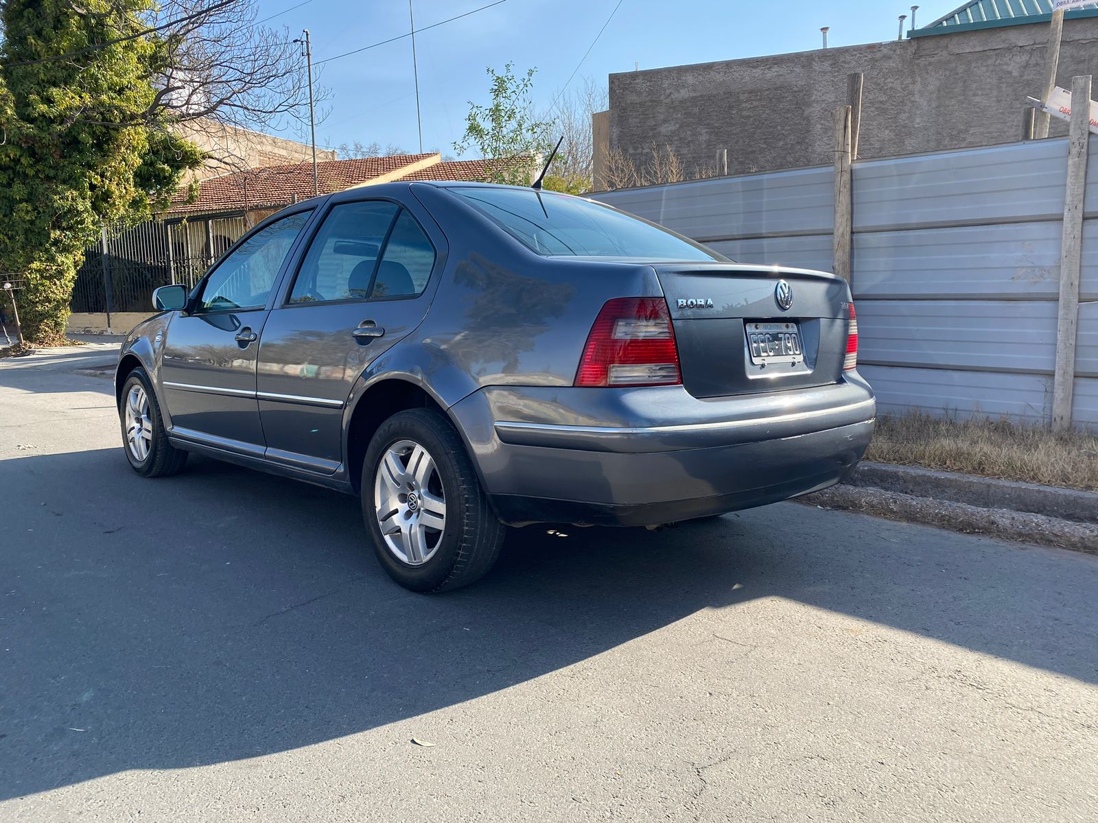 VOLKSWAGEN BORA TDI 2005 foto 3